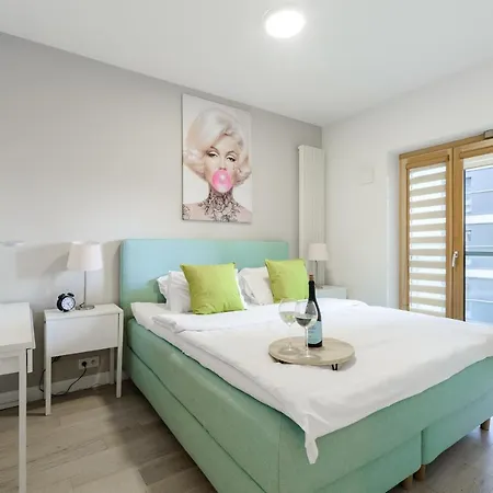 Luxury On Grzybowska Street In * Warszawa